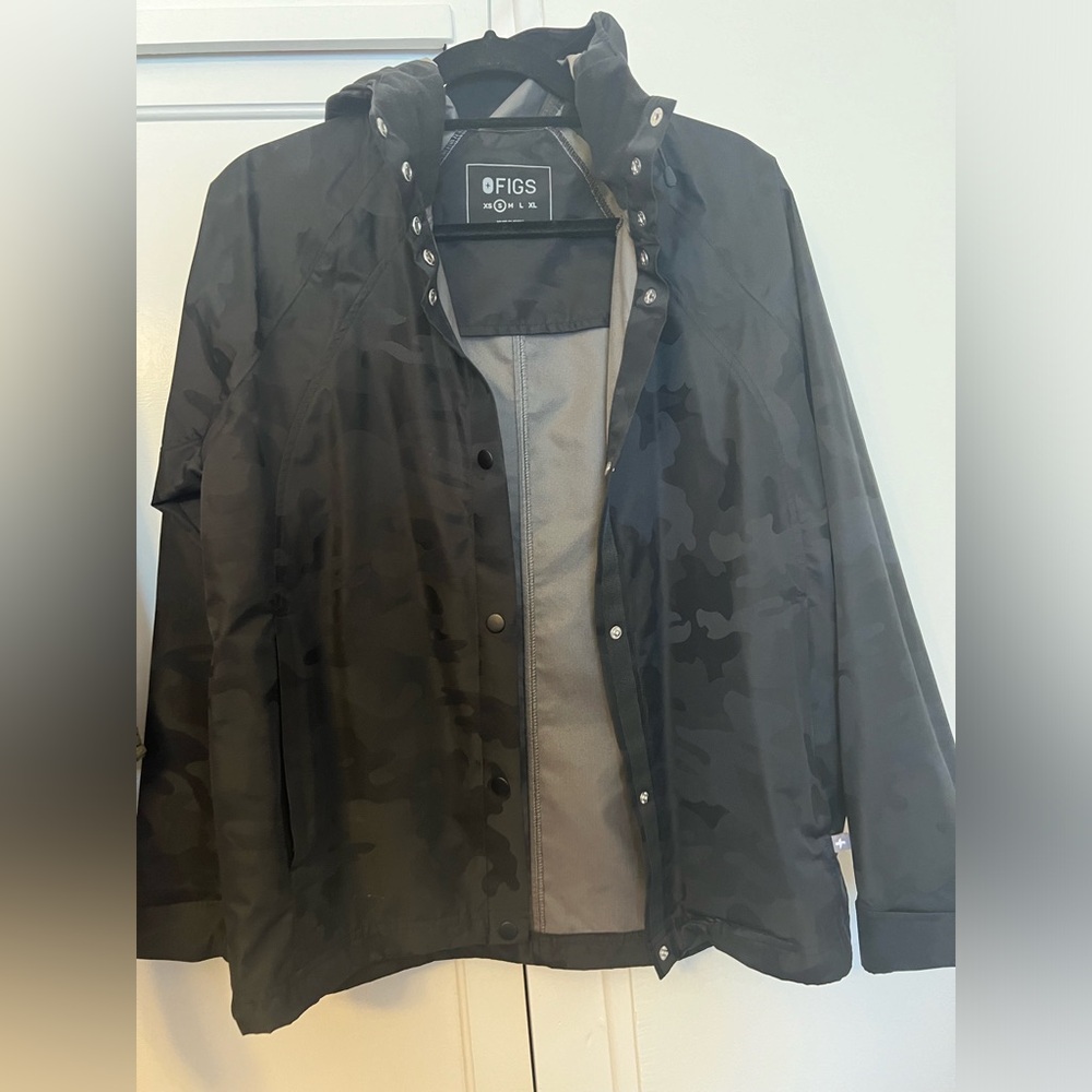FIGS camo windbreaker